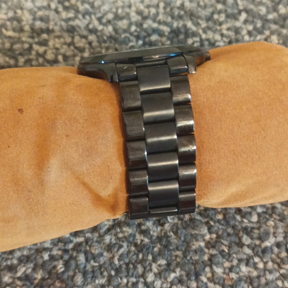 Michael Kors Black Women's  Watch with Gold MK 3221 - Picture 4 of 5